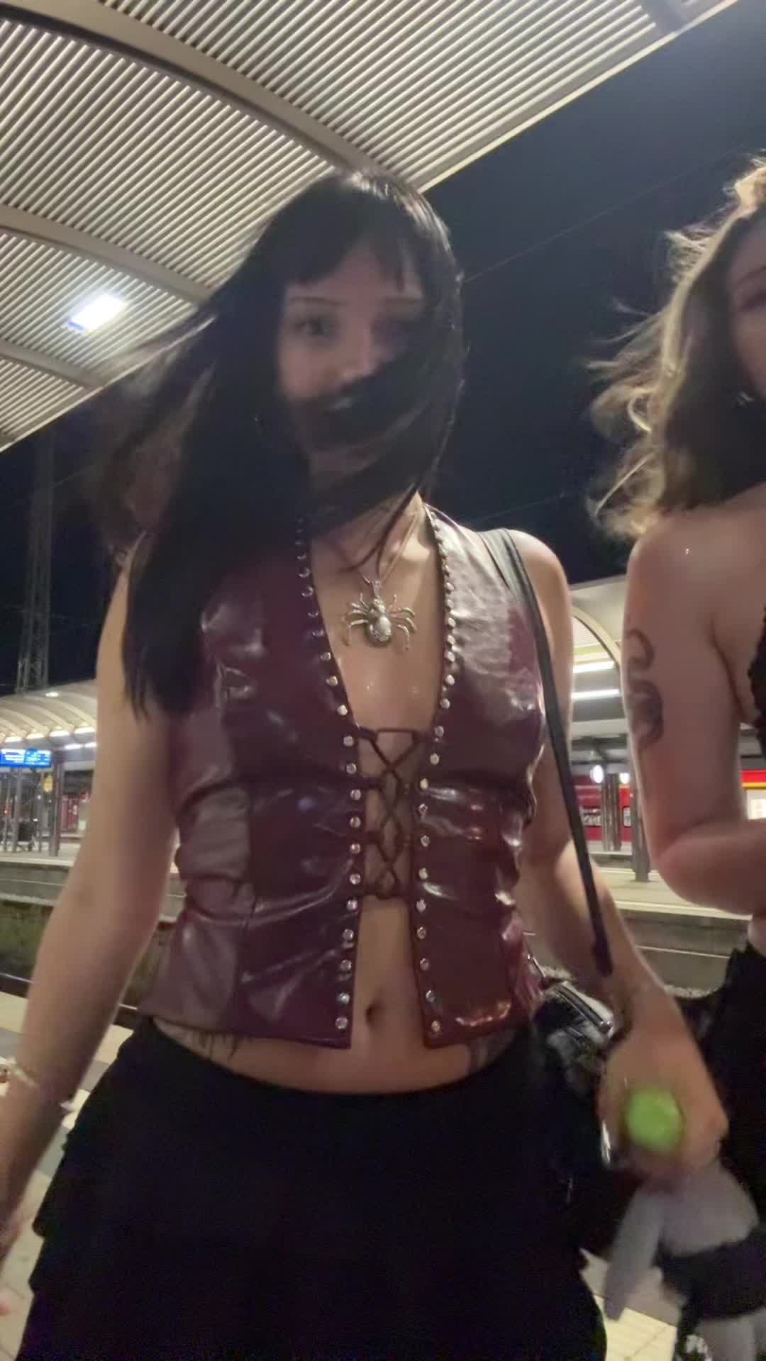 @Lena 🕷️