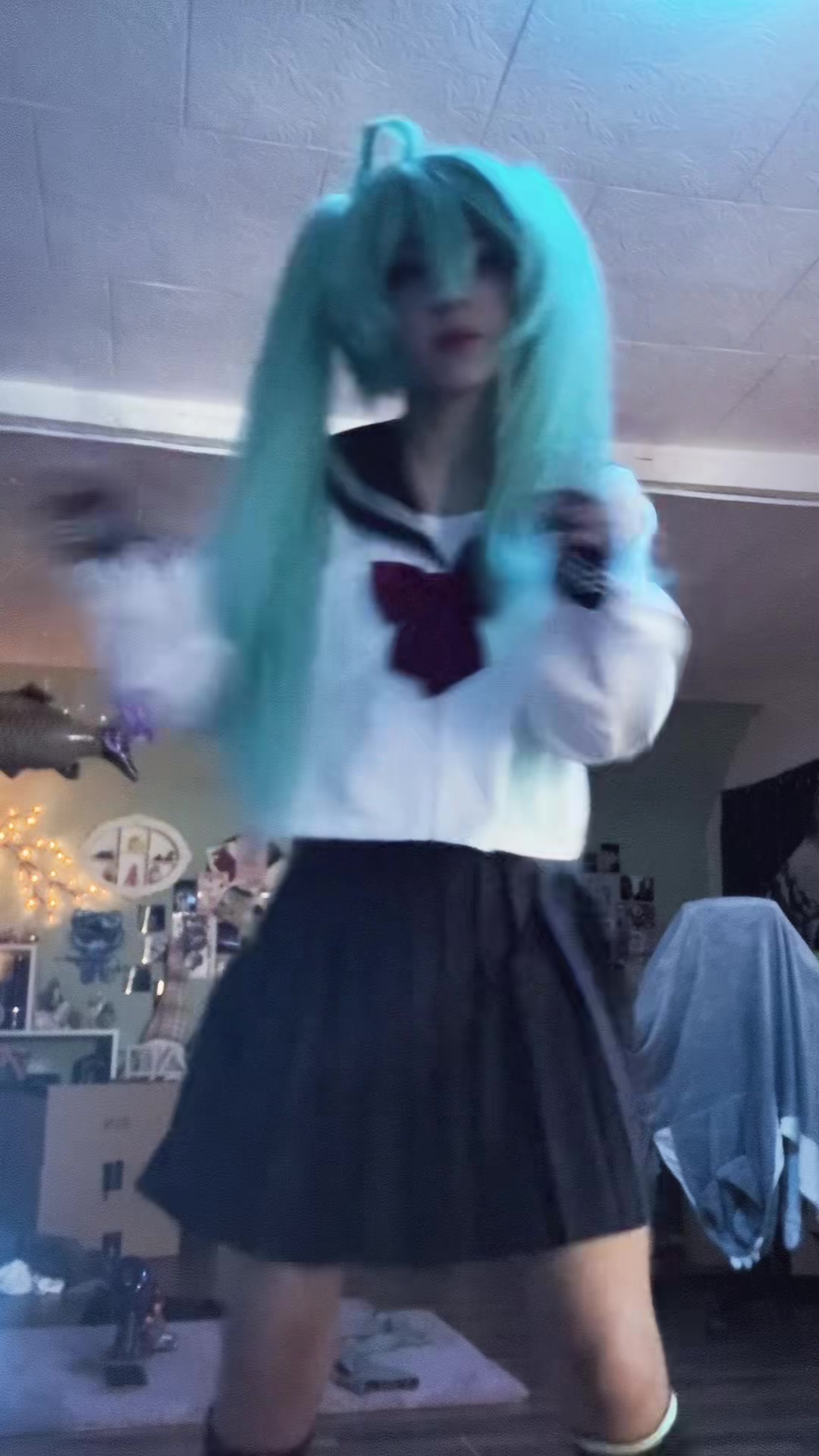 @Hatsunemikughg