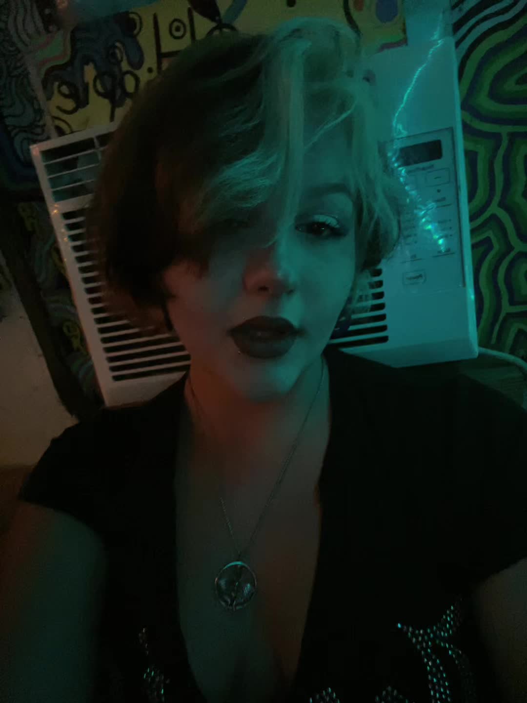 @kayla☮︎︎