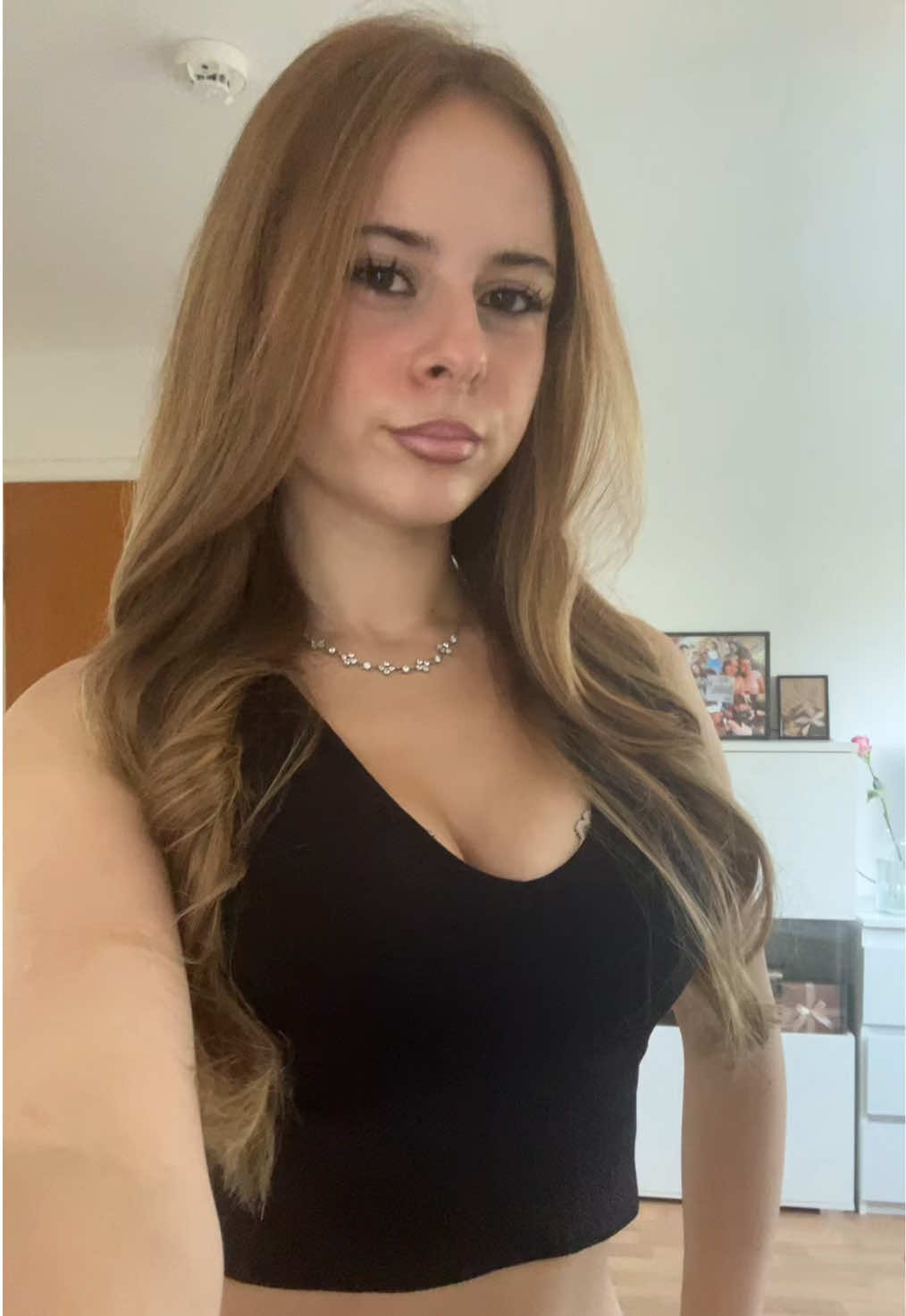 @𝐑 𝐀 𝐌 𝐎 𝐍 𝐀  🦢