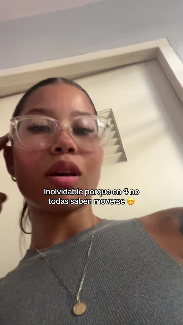@Kely🇨🇺