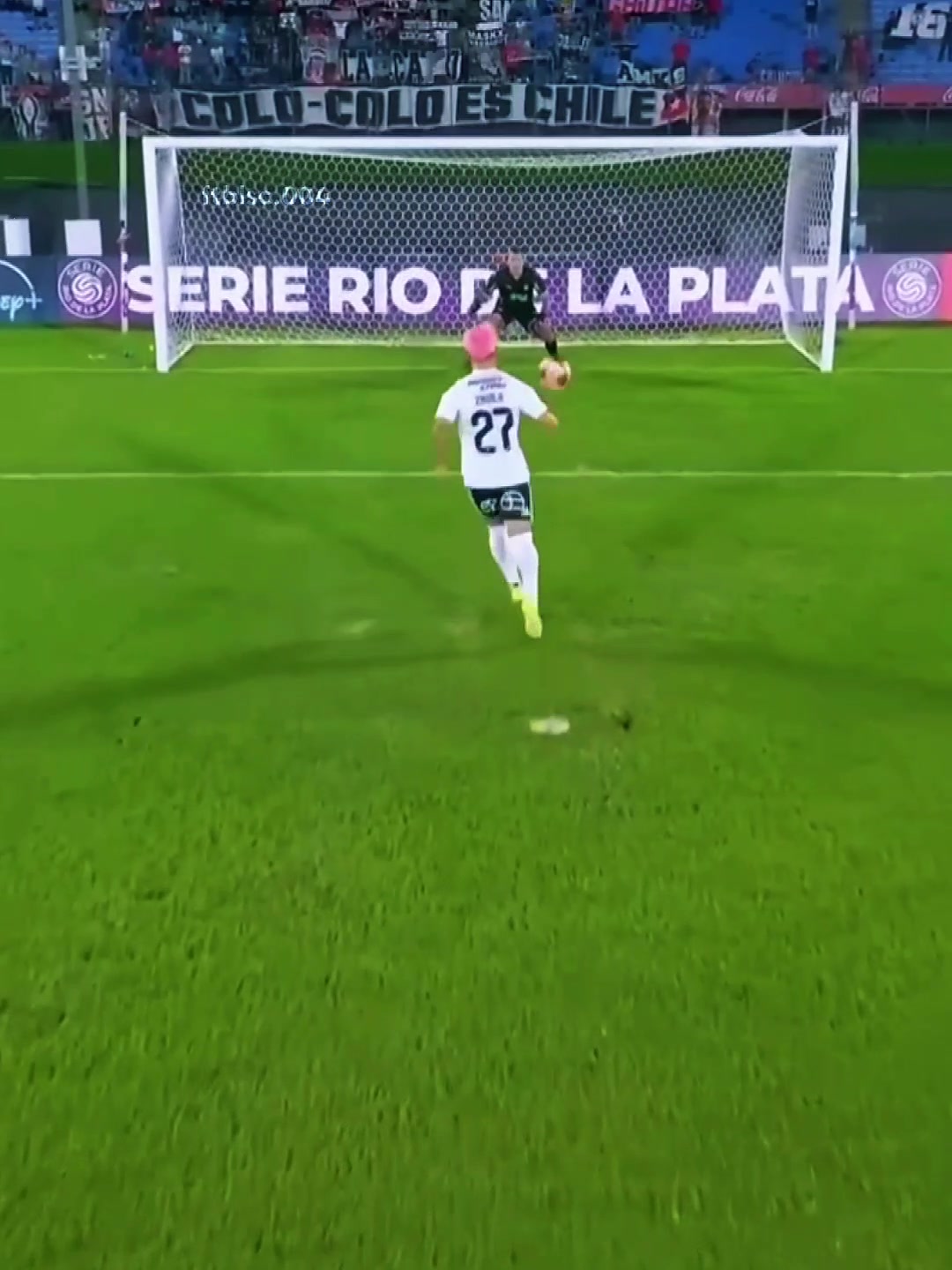@footballsoccer.004