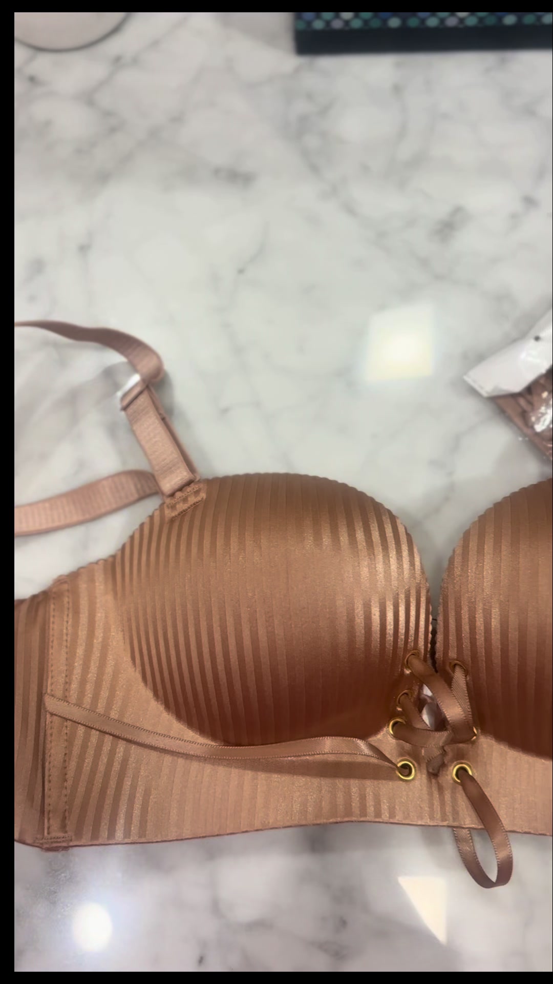 @hkfinds