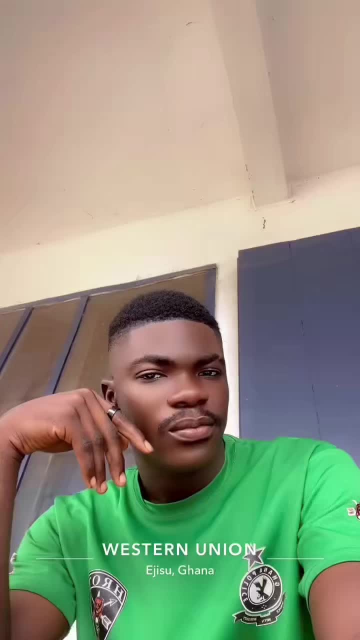 @KÄŁÝ🇬🇭👮🏻♂️🧸
