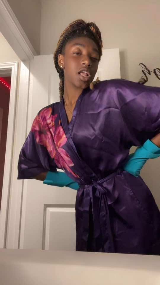 @lil_yani_17