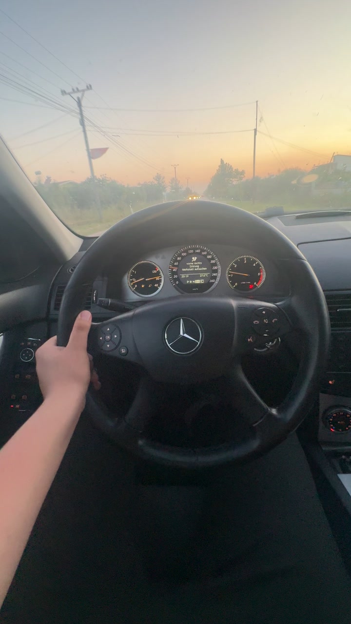 @Uesli55