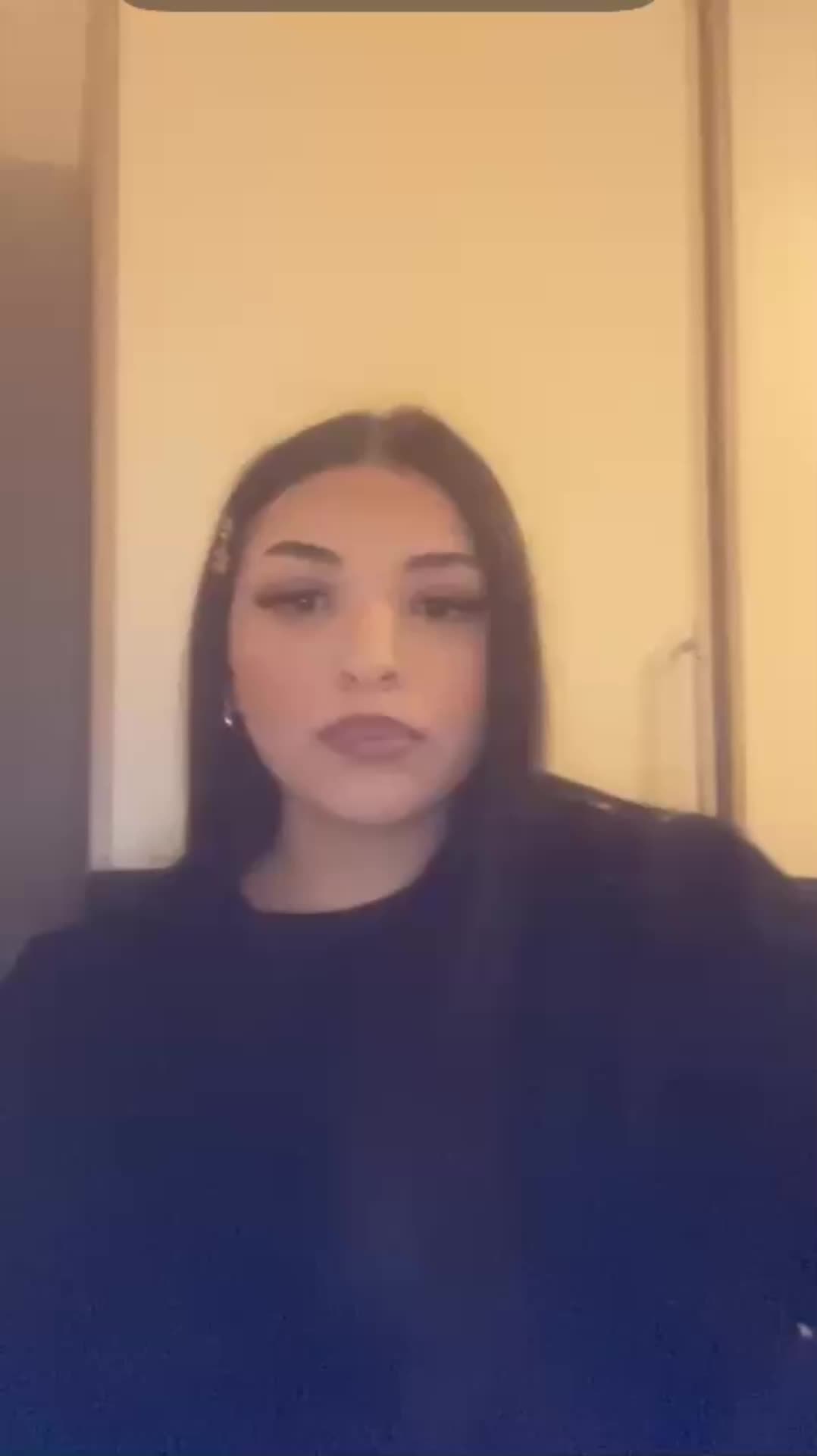 @𝐀𝐧𝐝𝐫𝐚 🩷