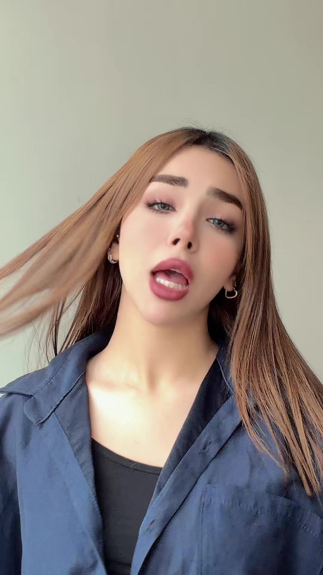 @Z H A T I S