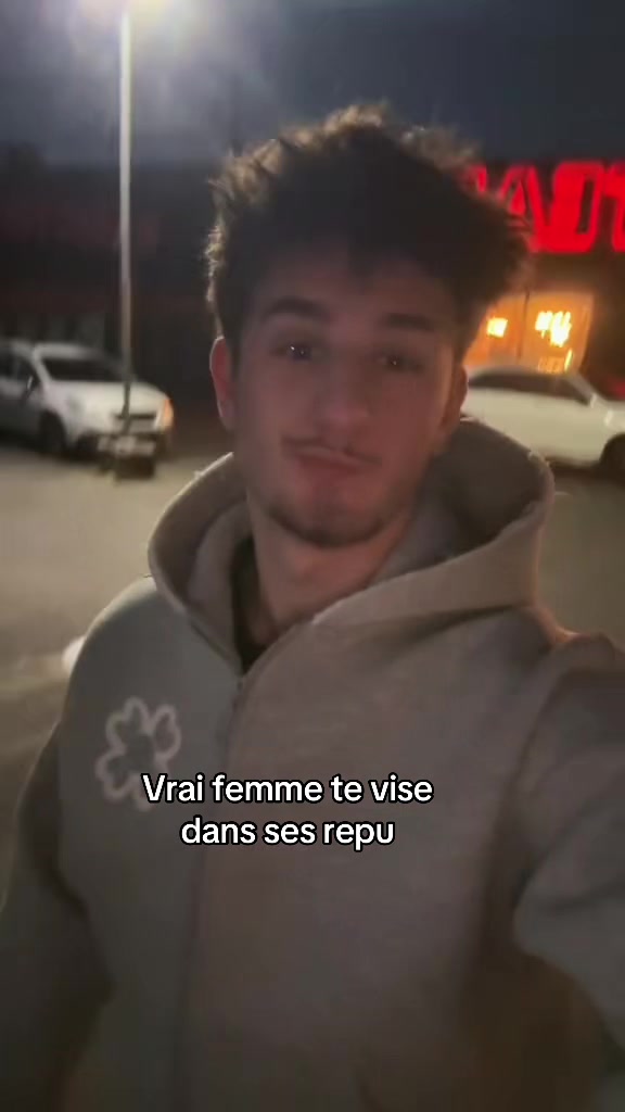 @Axel_bgrd