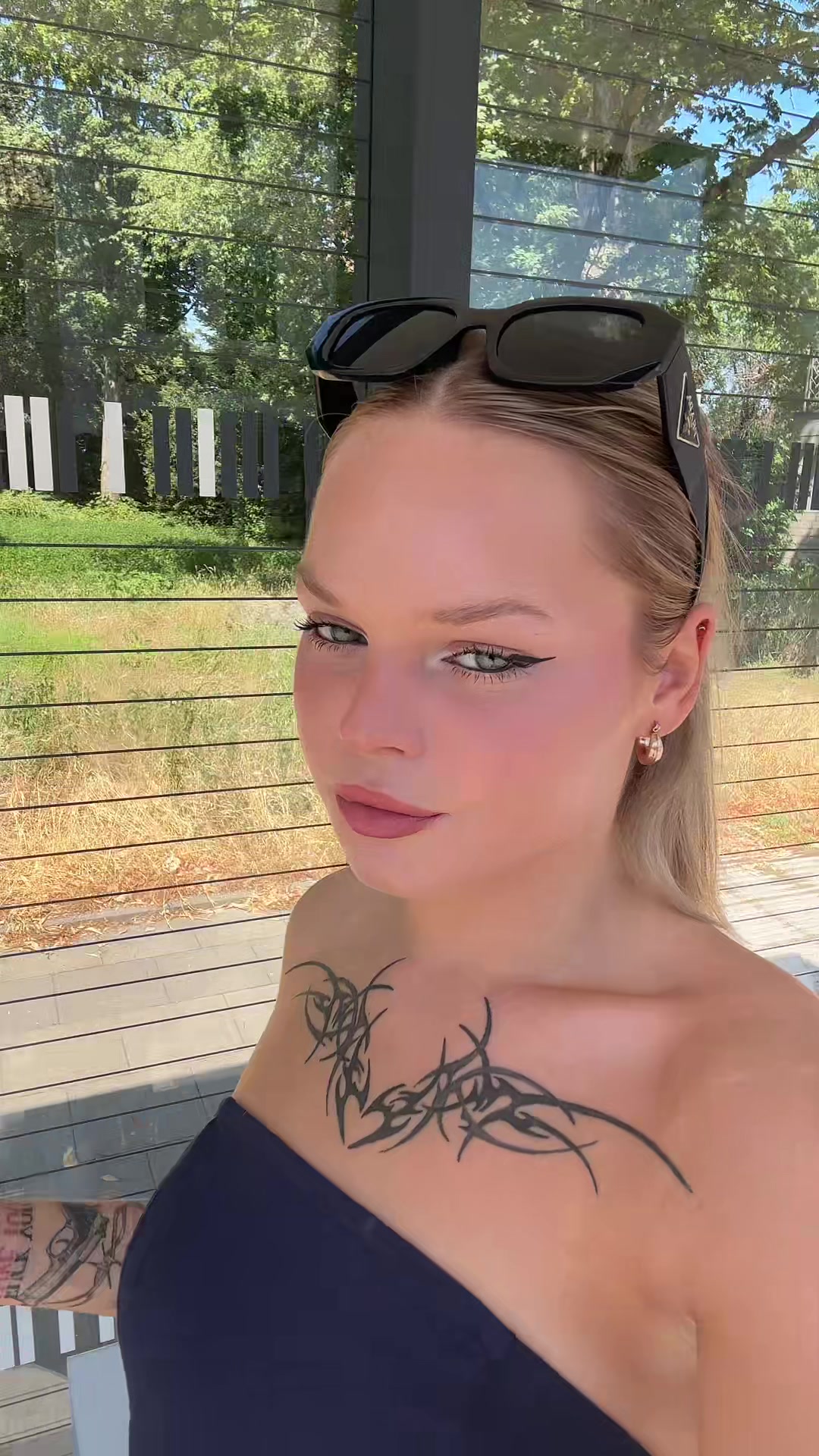 @bordermina