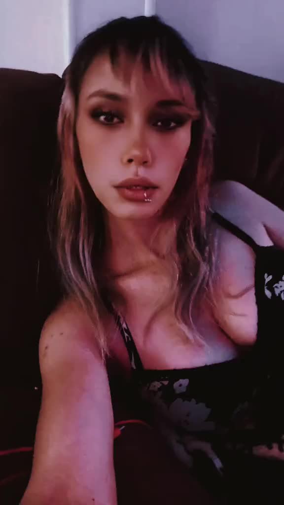 @PoisonVamp_86