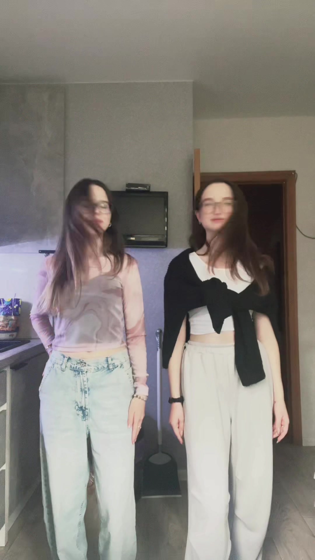 @YANUS