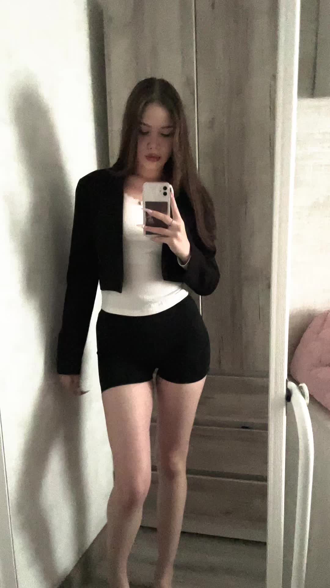 @kkarien