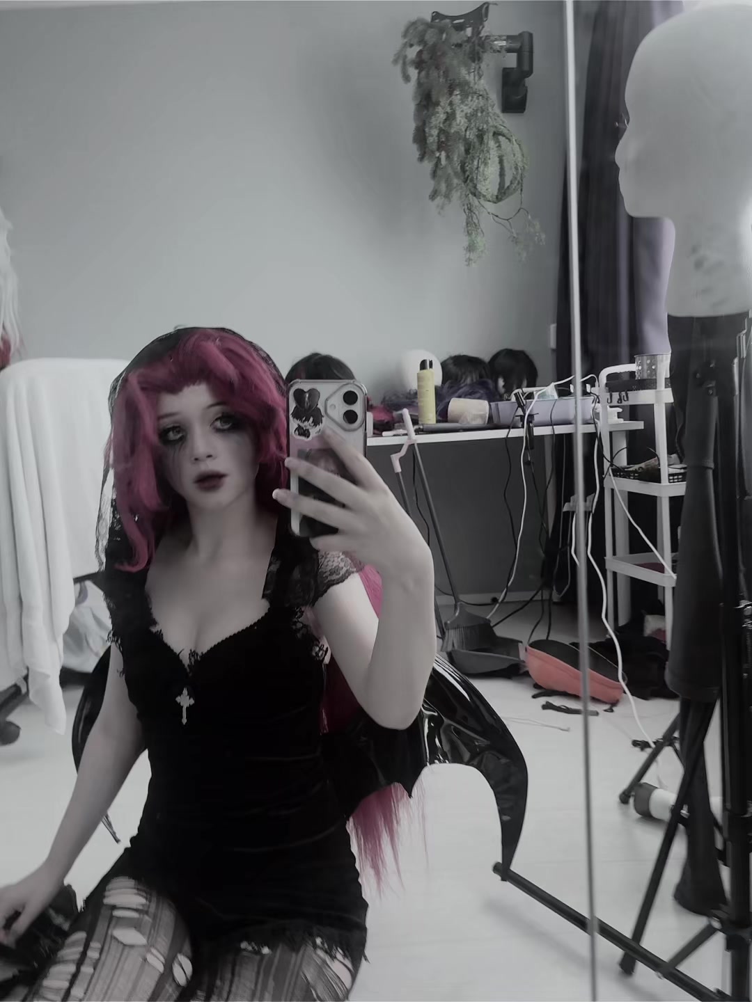 @melscara_