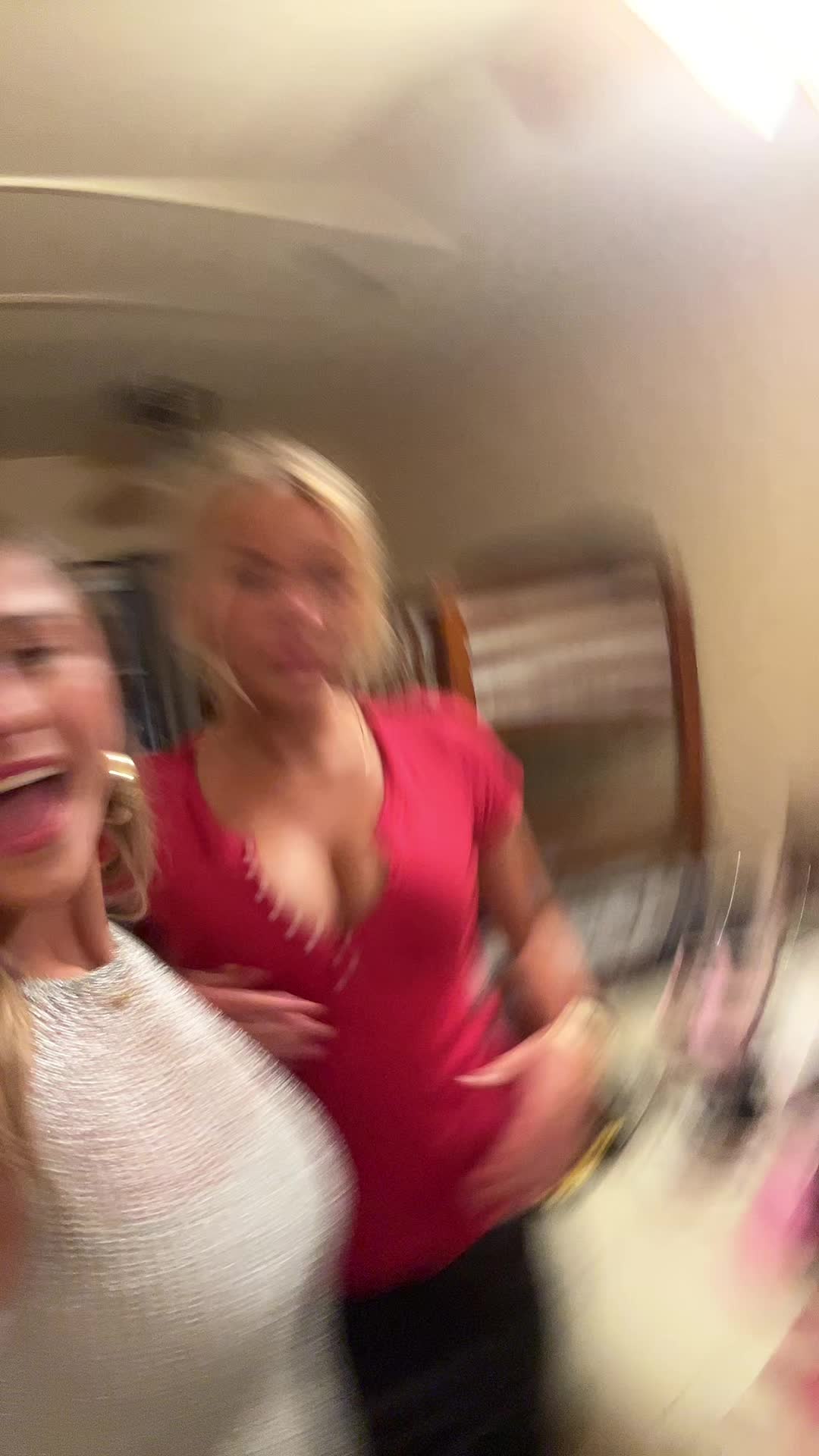 @idkkmiajohnson