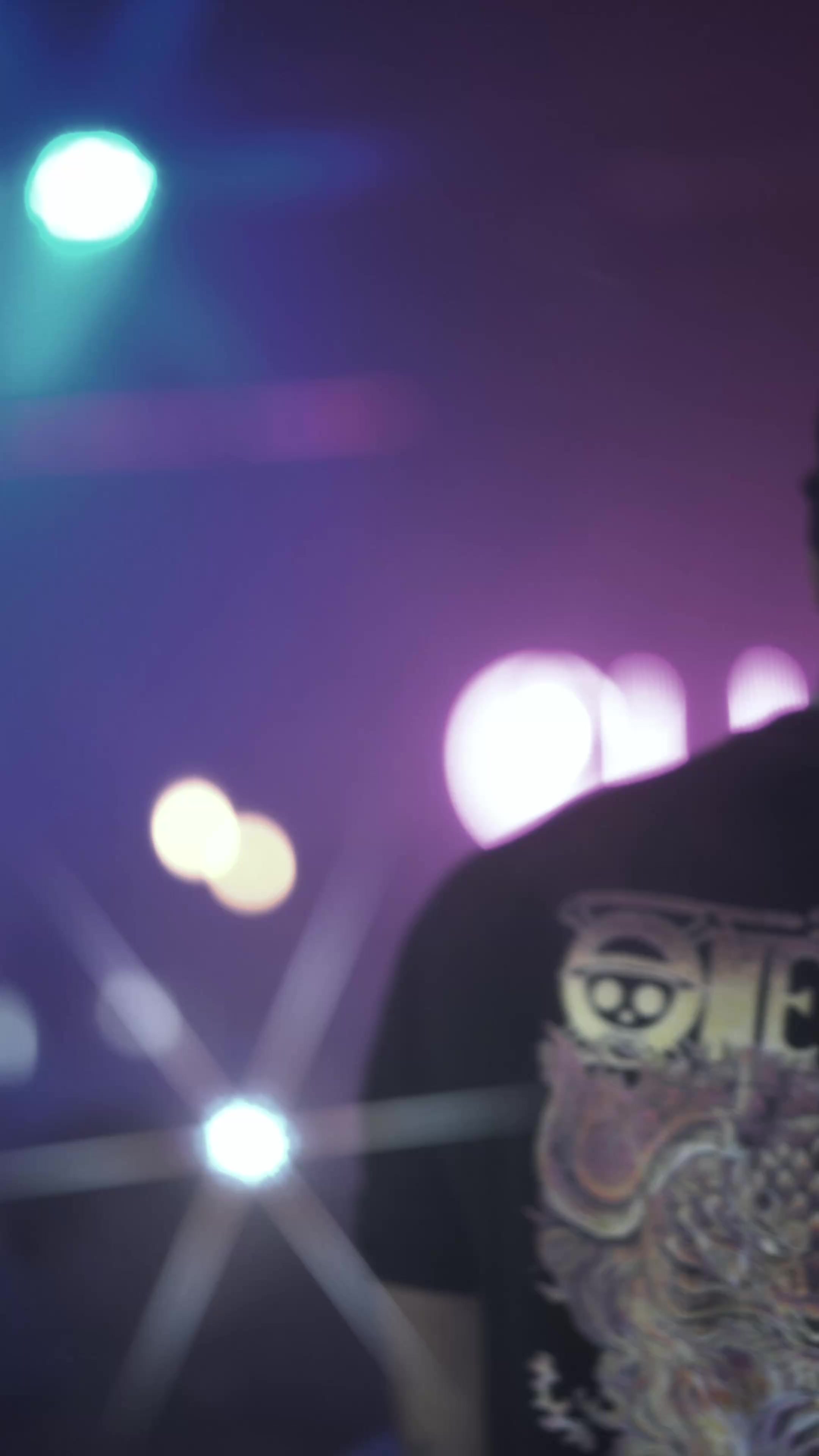 @CLUBØNE