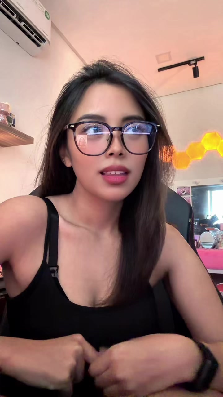 @April Joy Barrueso