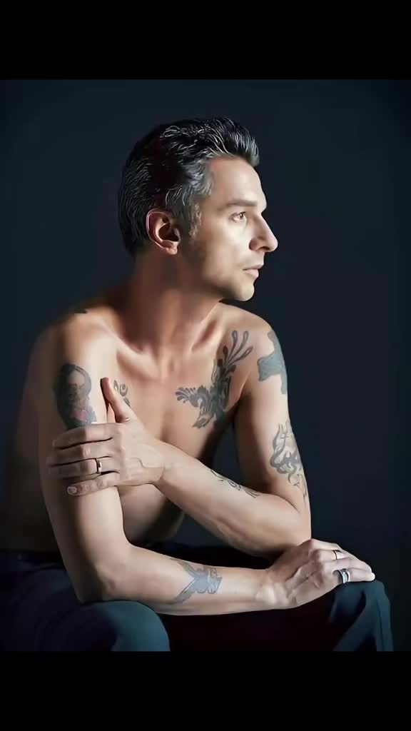 @ᗴᑎᒎᗝƳ 丅ᕼᗴ   ՏᎥᒪᗴᑎᑕᗴ🖤🌹