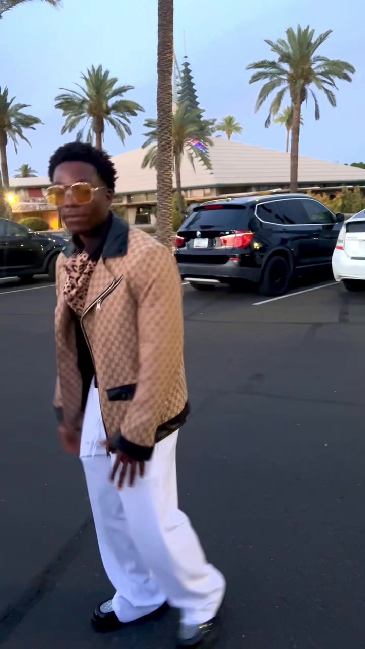 @PJ
