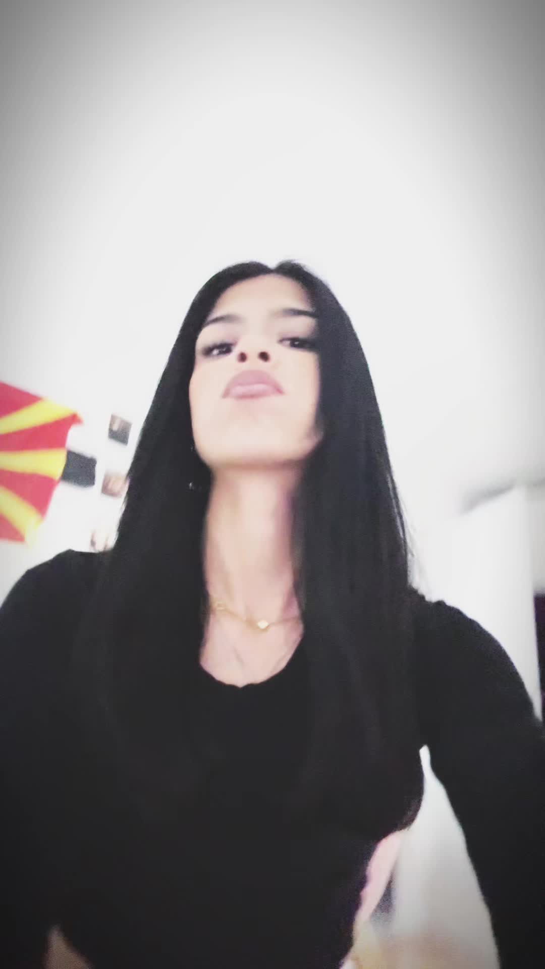 @لاريسا