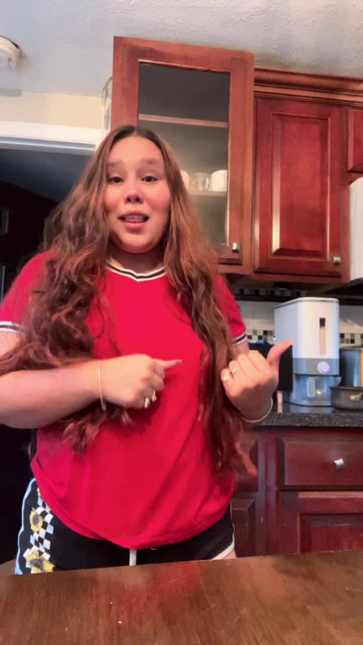 @Nahomy🦋