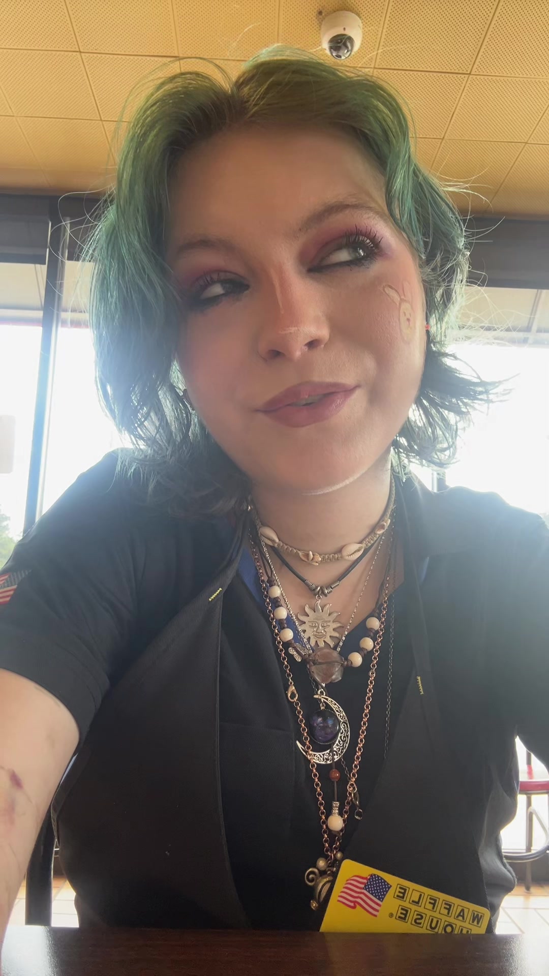 @emma🪬🫧