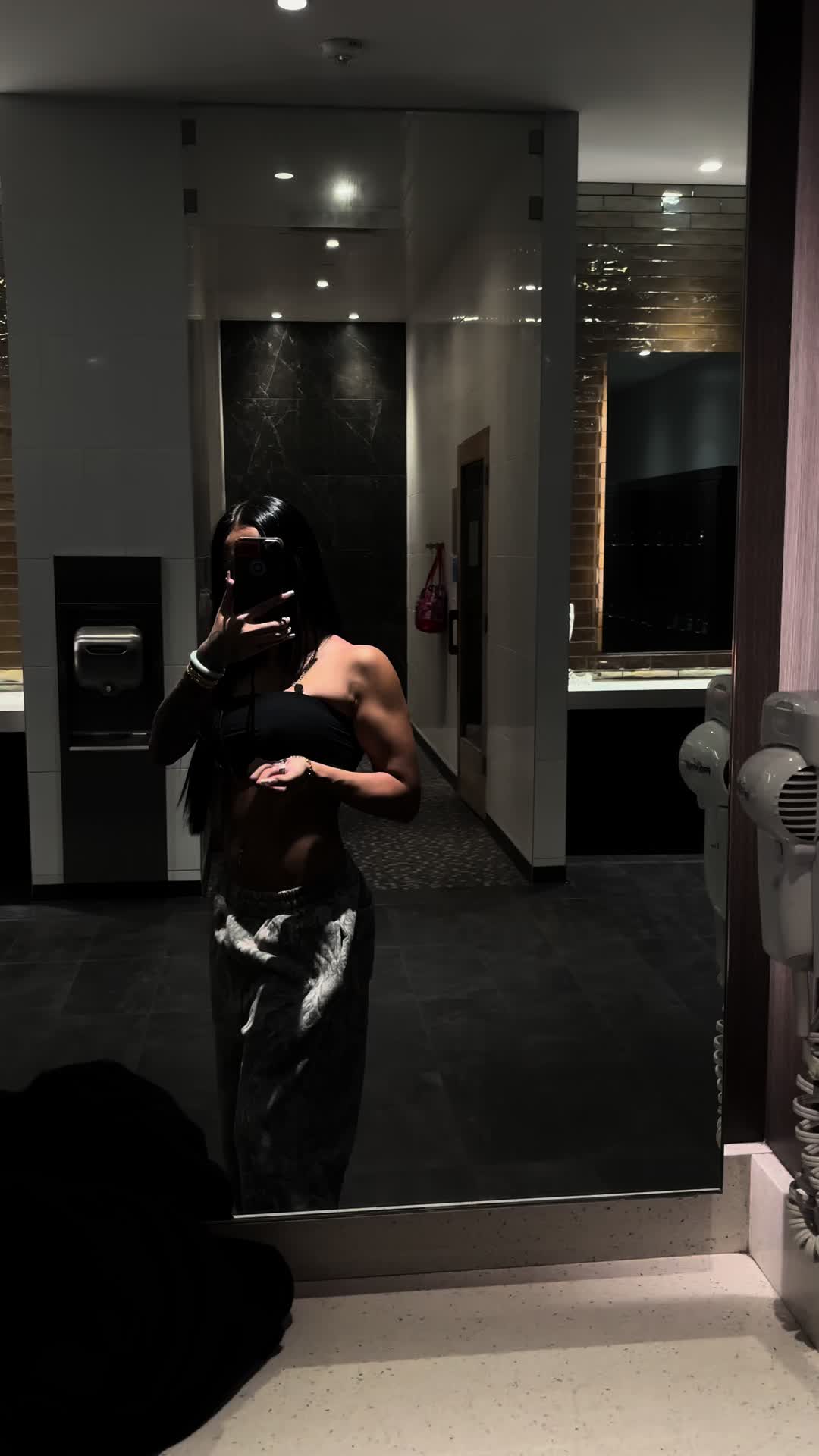 @lala