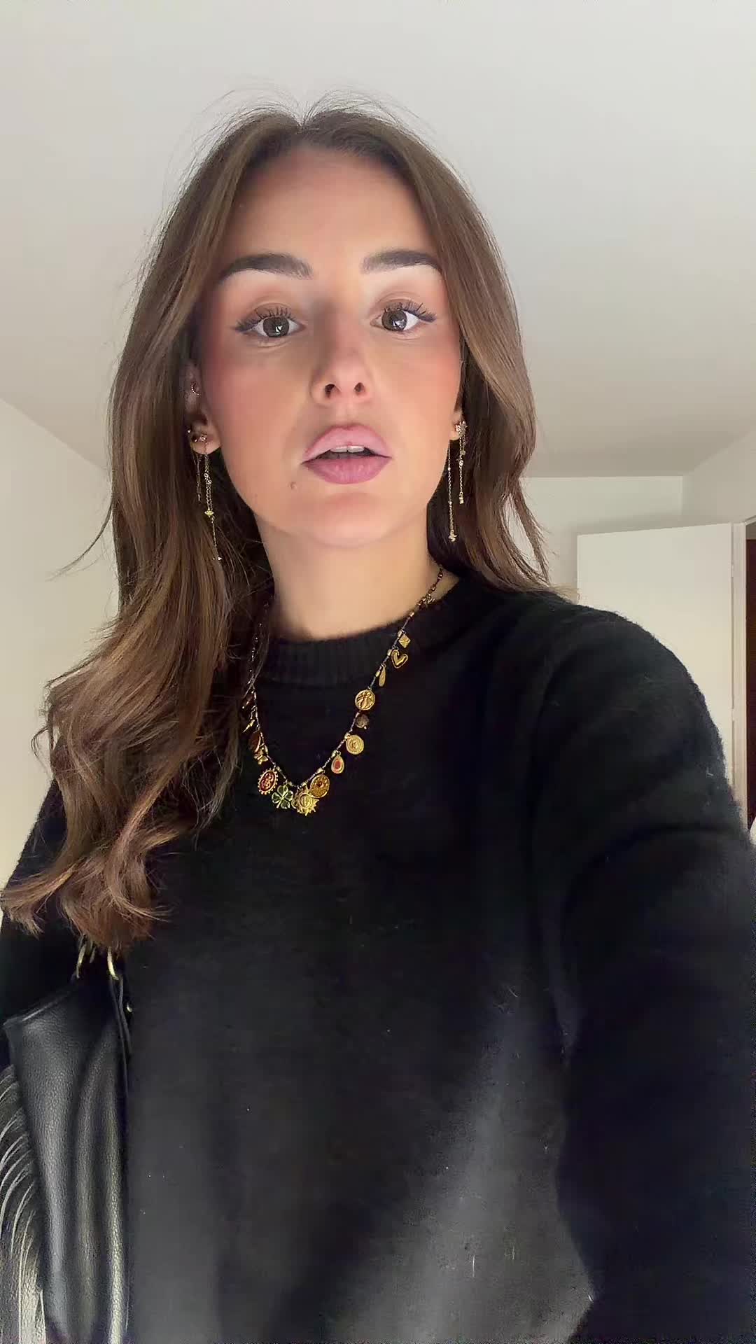 @Eléna