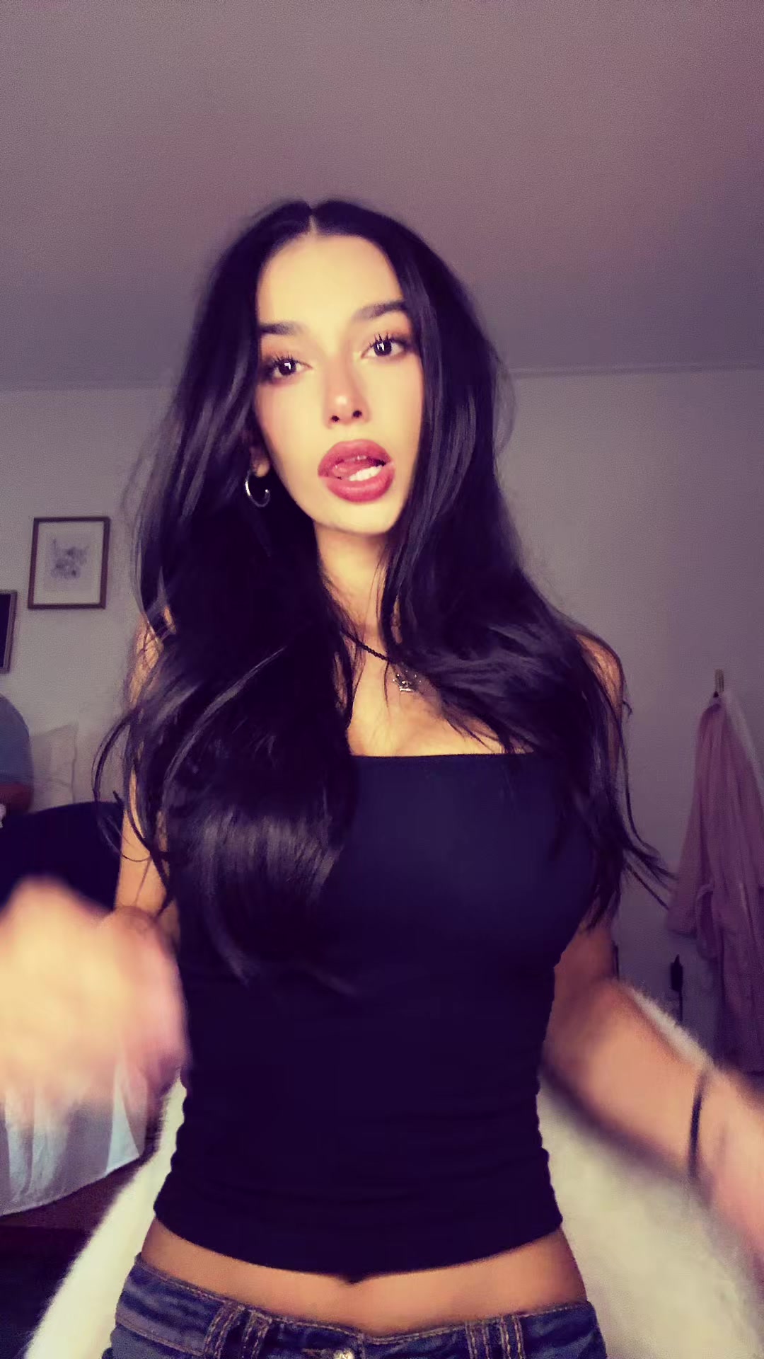 @️