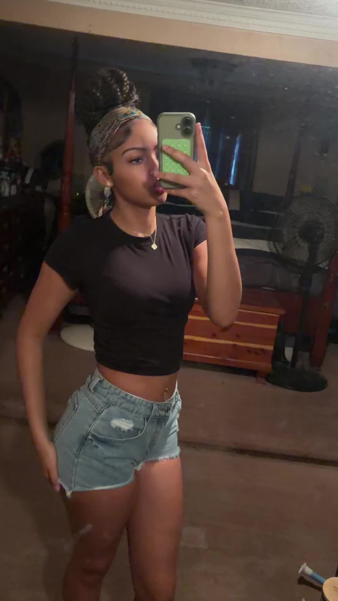 @kelskels