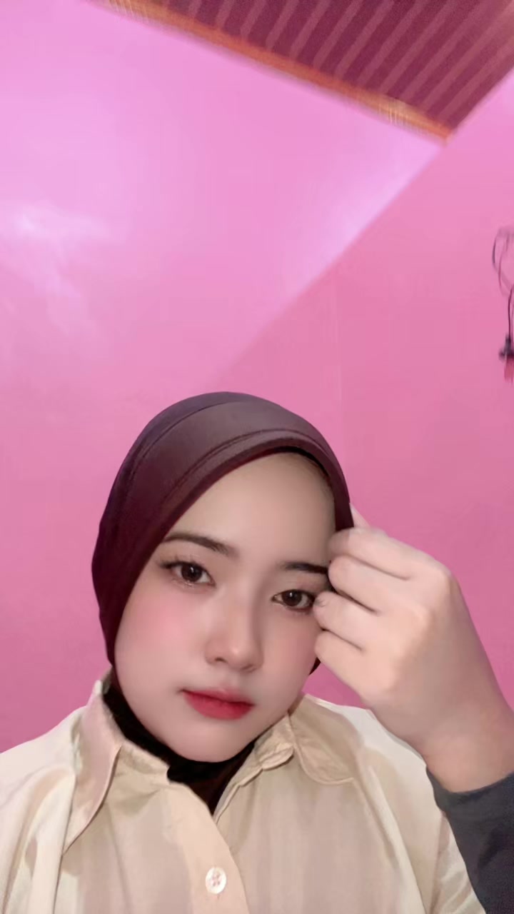 @lllnɐ ɹoɟ ɐ