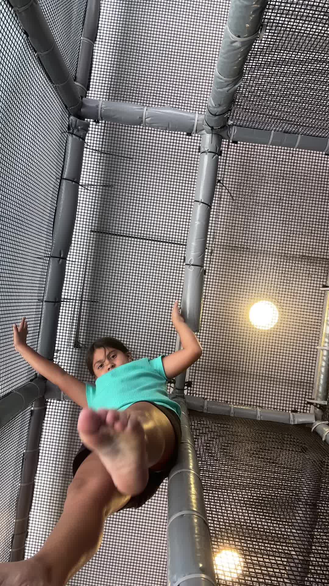 @Brooklyn 🌸🎀🏐🏀🥎🙊🍒