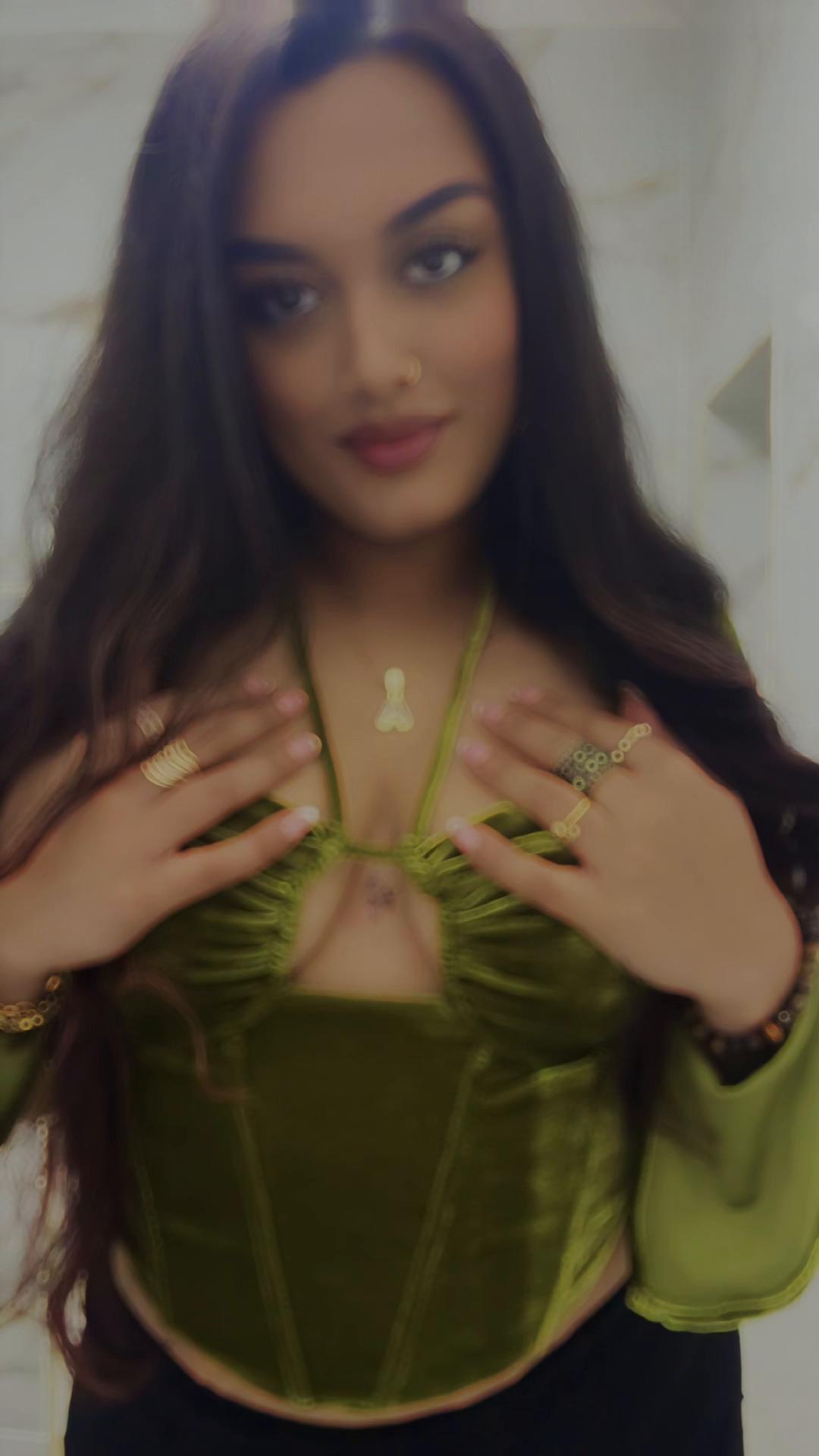 @Aveenax3