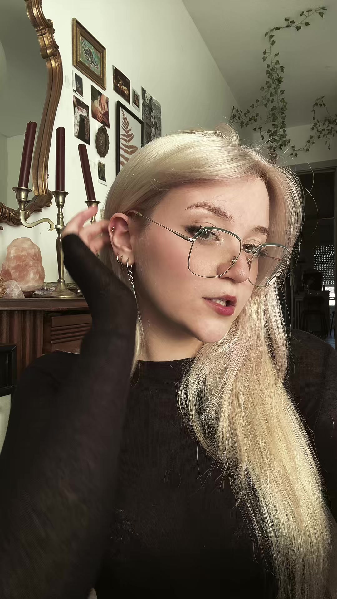 @𝔐arilyne