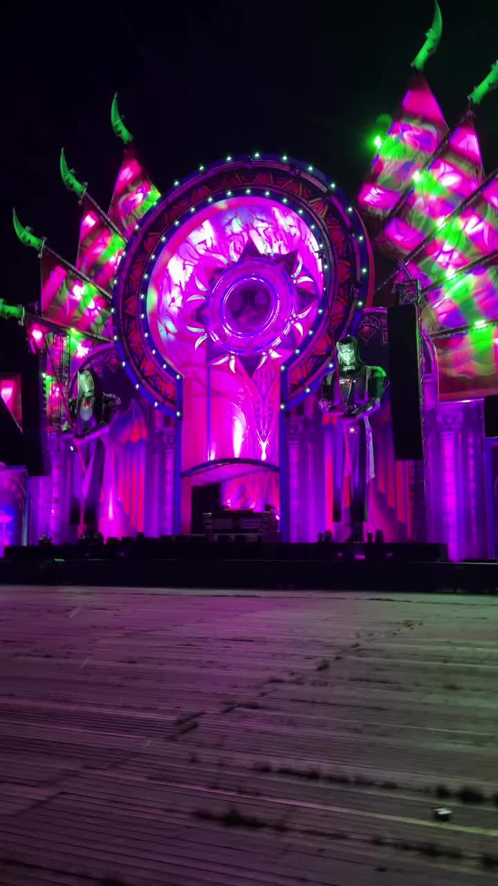 @Raverelic