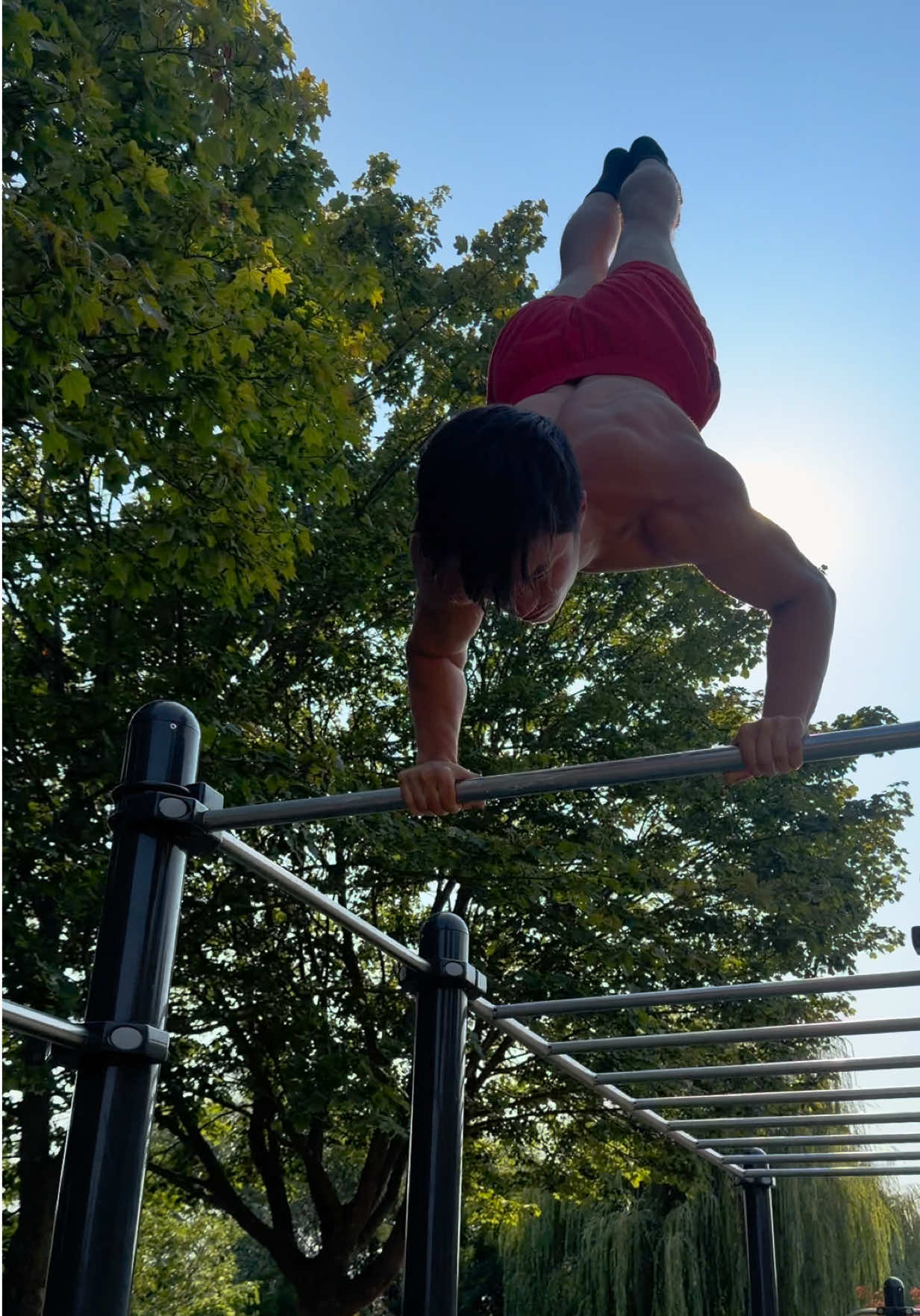 @Baki_calisthenics