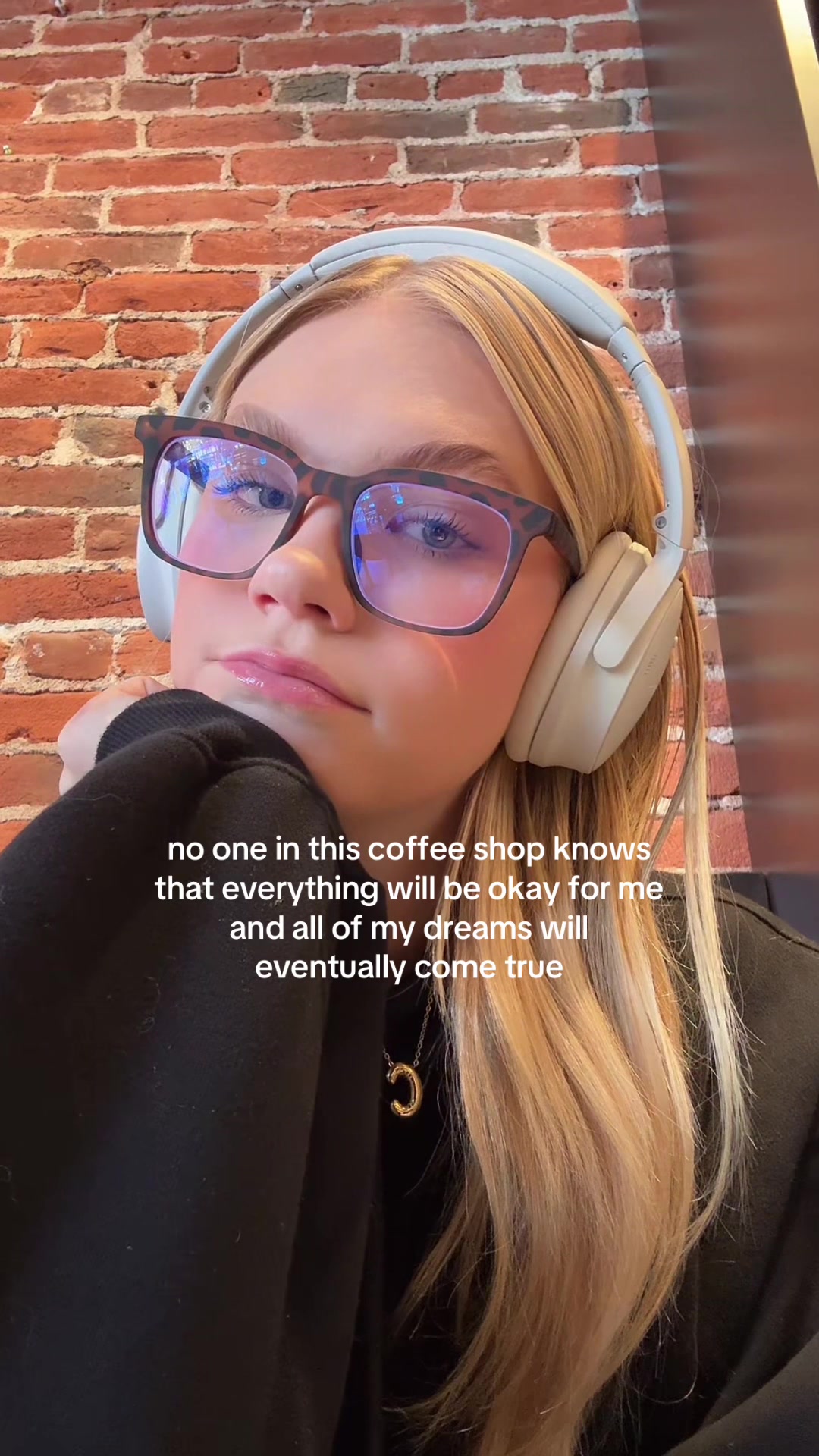 @Caroline Sims