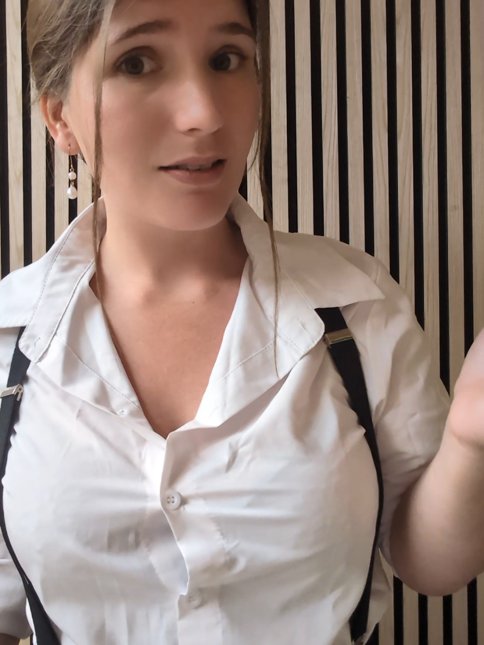 @justme-elena
