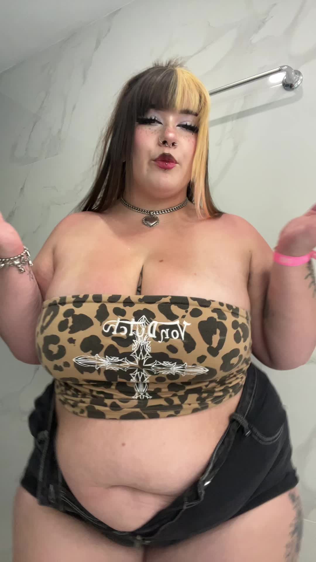 @Kat