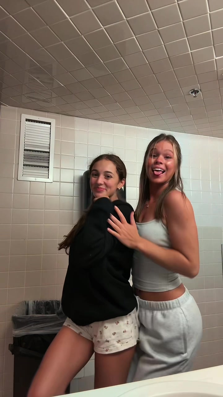 @Ella😜