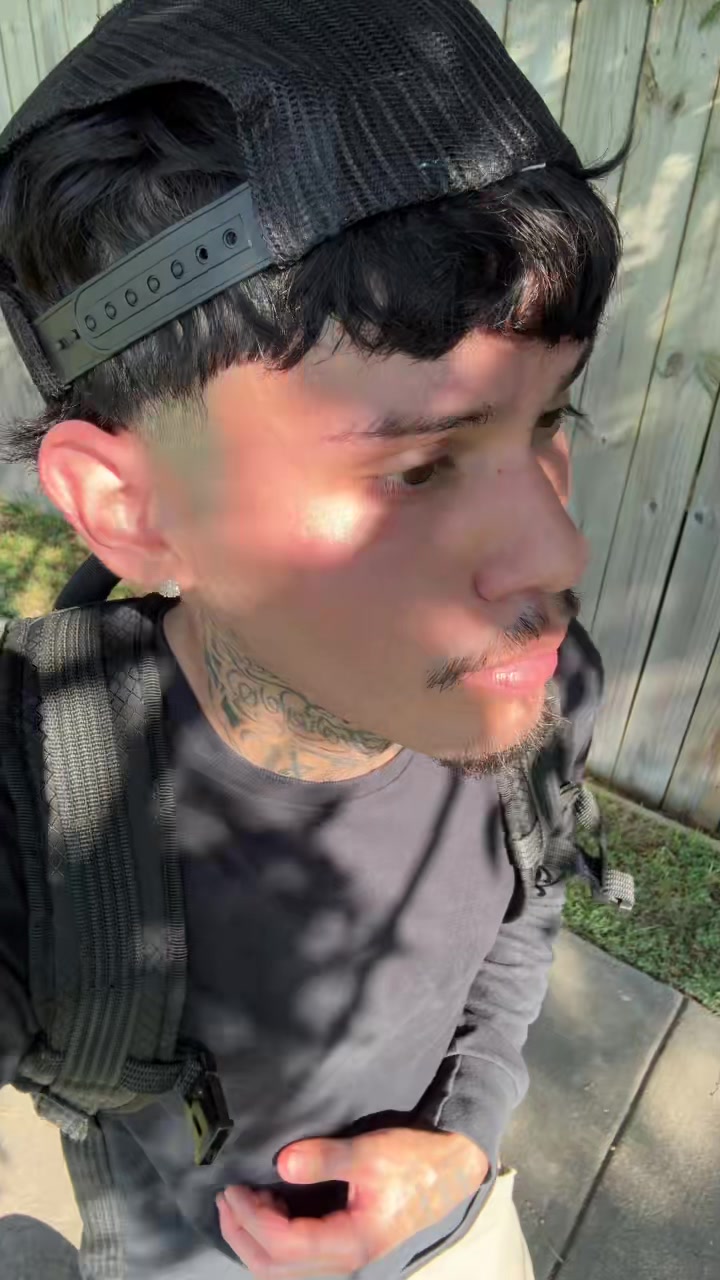 @e