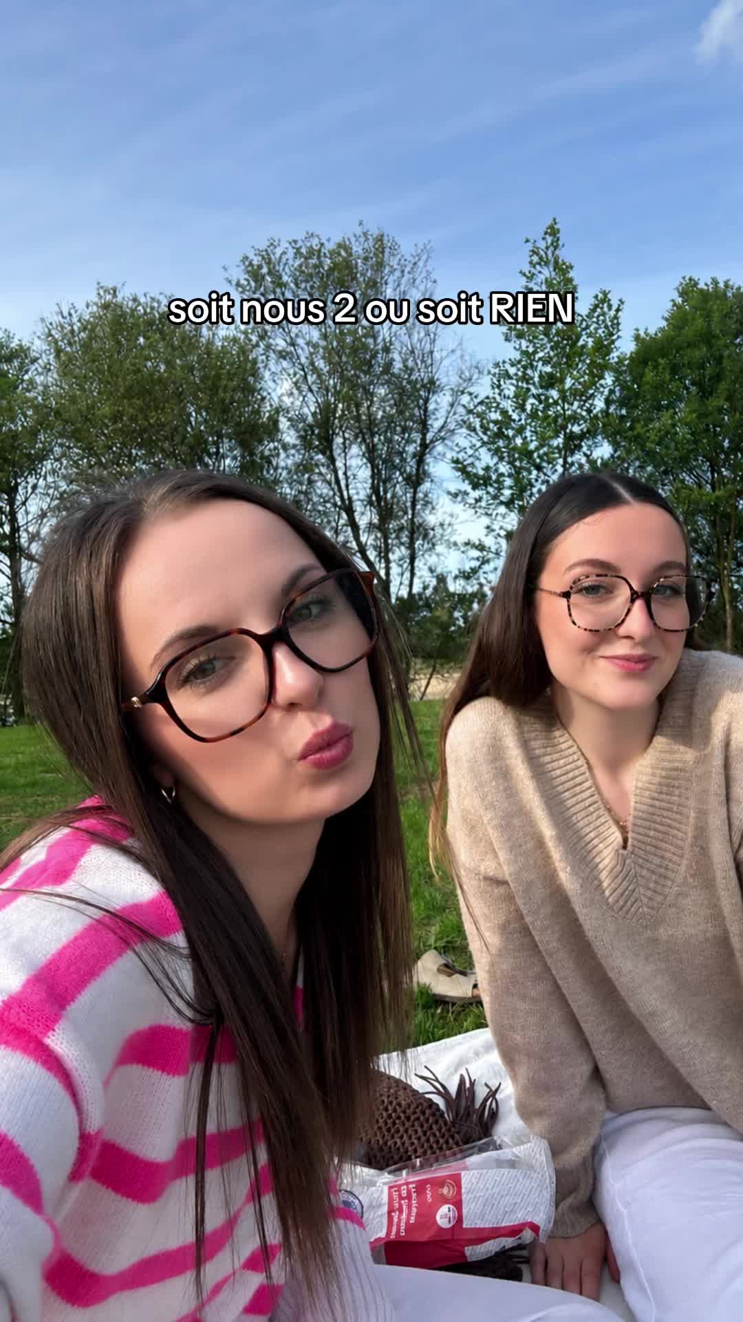 @Ella🦋