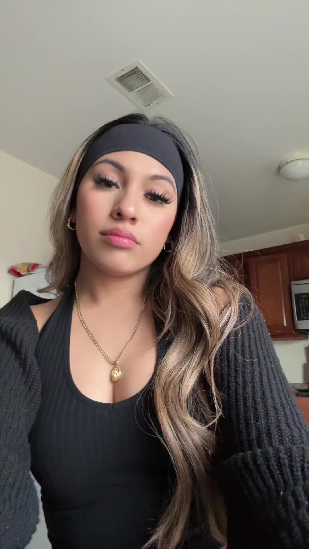 @Ayelyg
