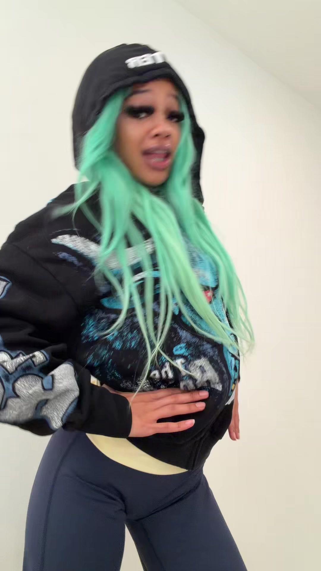 @Farahheartss