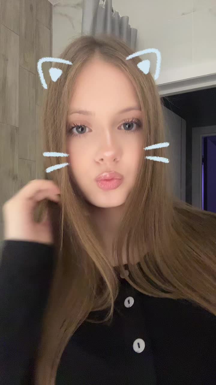 @никааа👅
