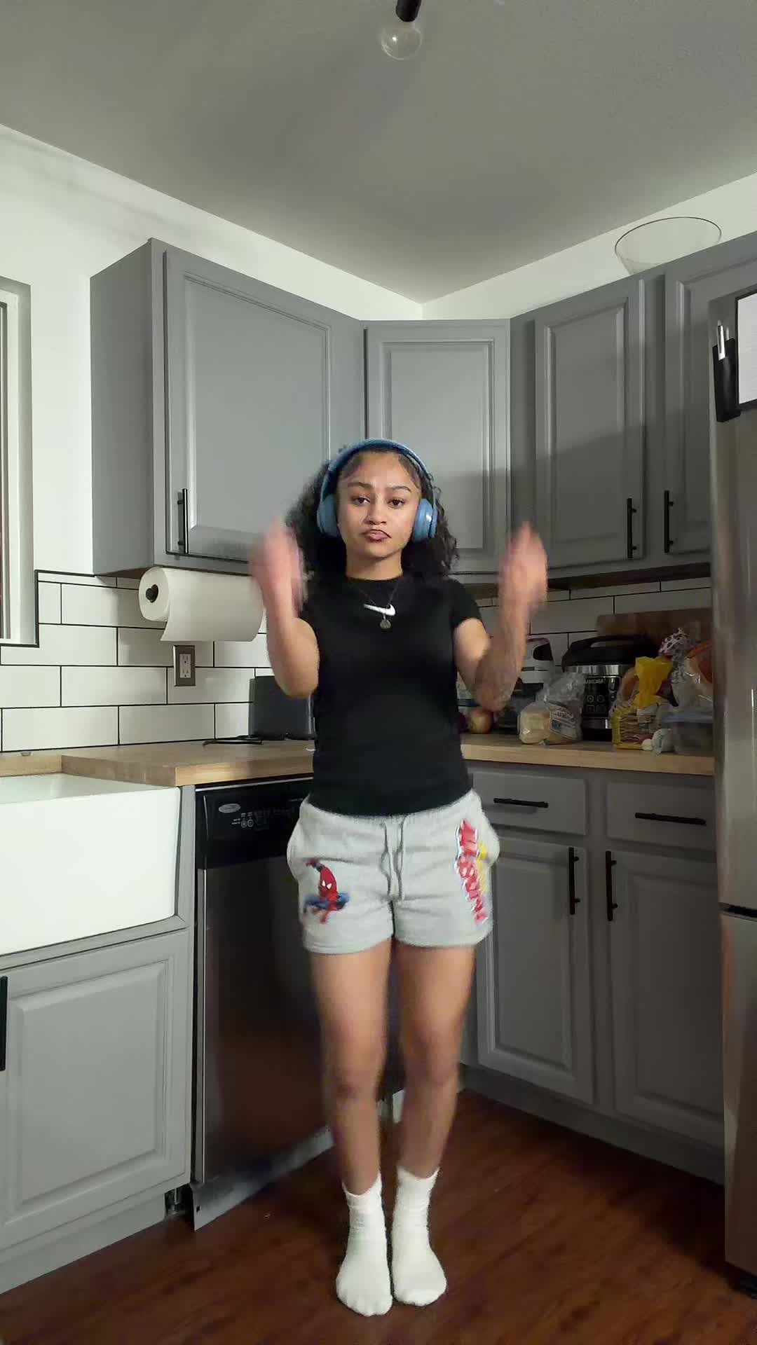 @leah🕷️