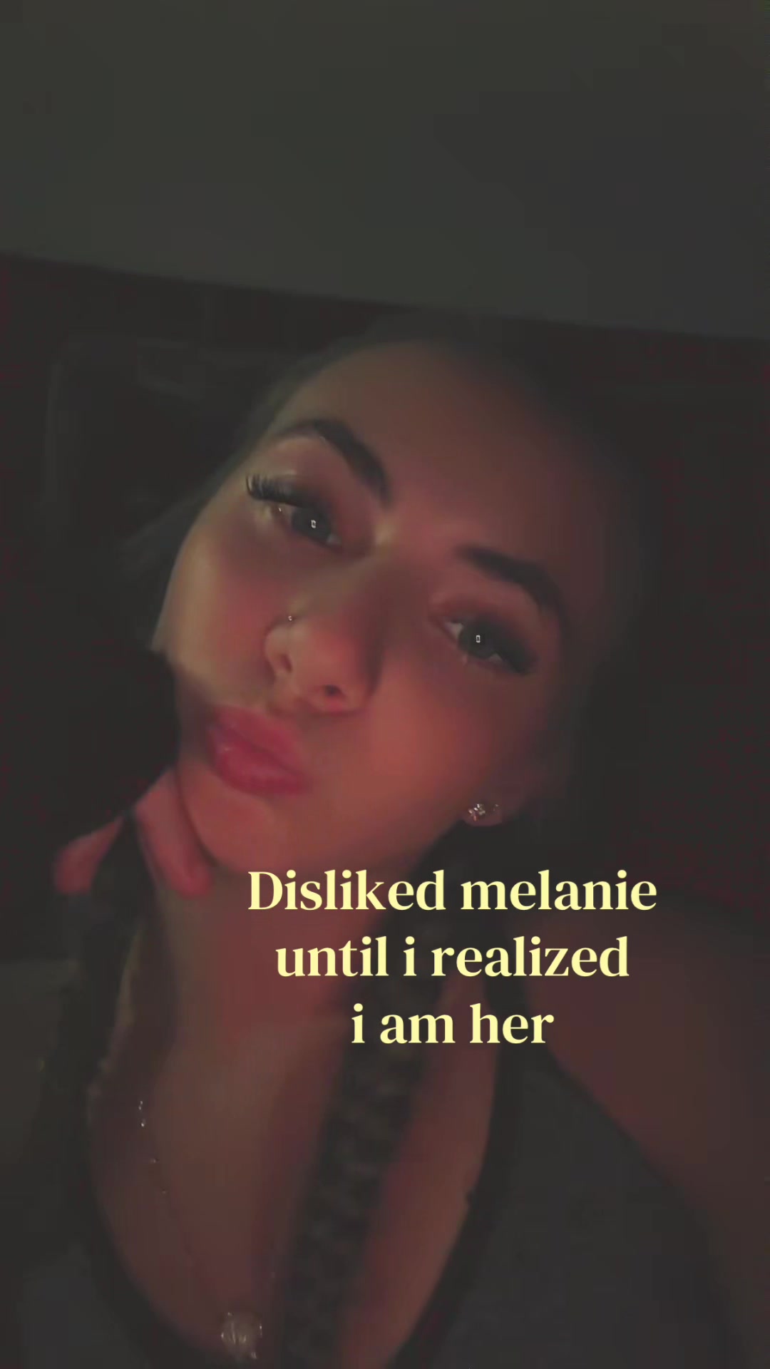@???