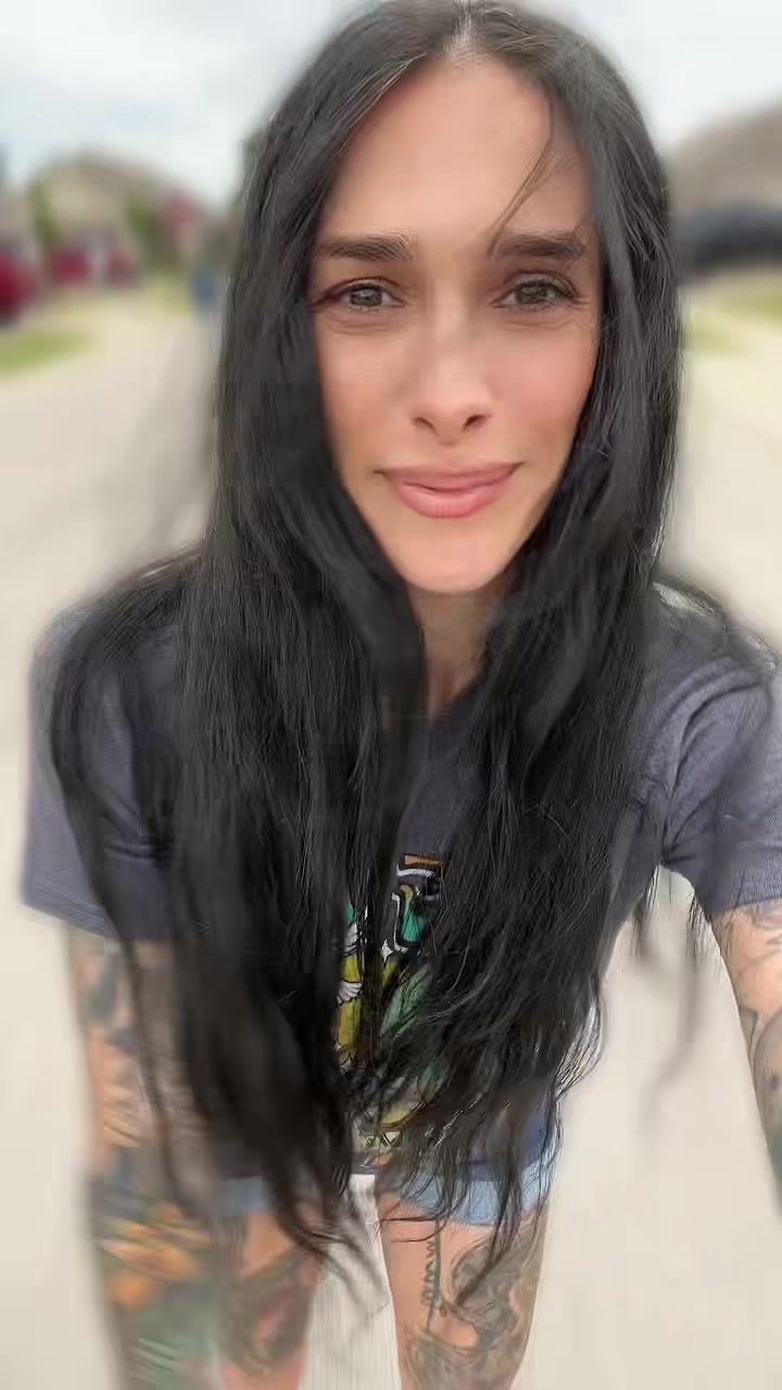 @Holly_Love