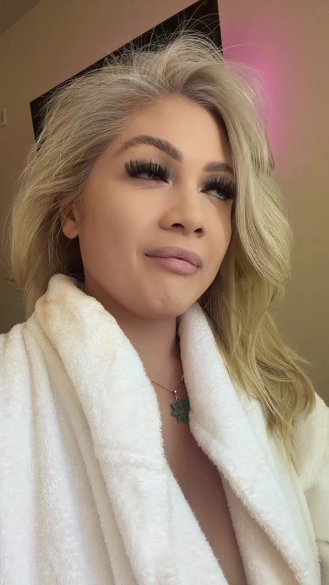 @J E N N N N N