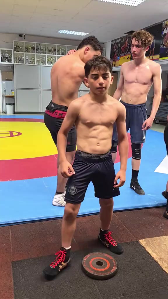 @Twinkboy